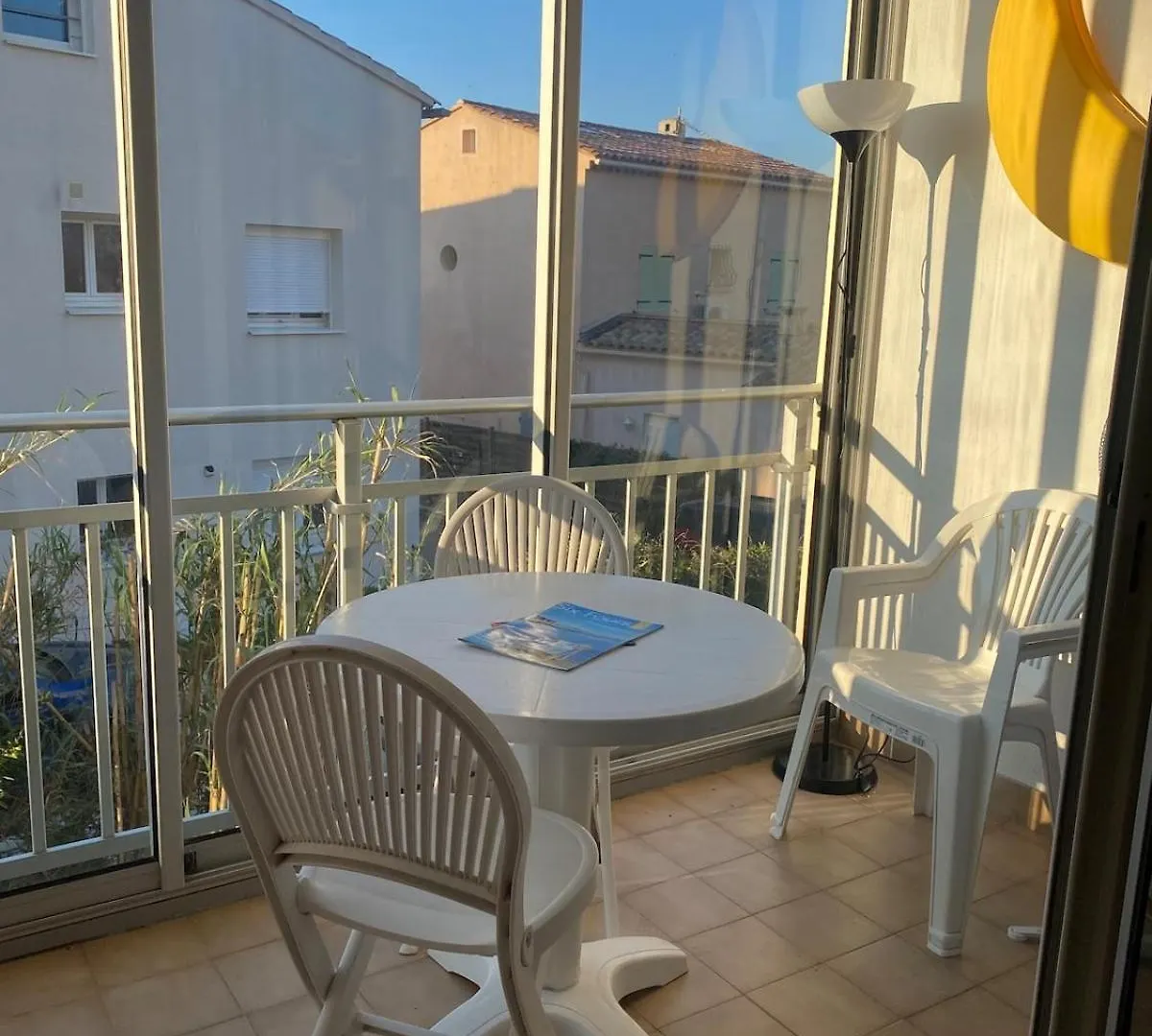 3 Rooms Near The Beaches Six-Fours-les-Plages